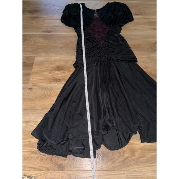 VTG Filigree Black Body Con Rouched Long Dress Lace Cap Sleeve Ruched - size 8 - Picture 9 of 12